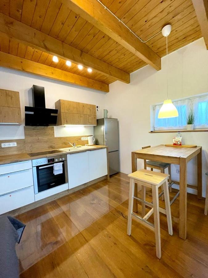 Ferienwohnung Im Stadtzentrum Von Bernau - Komfortable Wohnung Mit 2 Zimmern, Bad, Spuelmaschine, Waschmaschine, Komplette Kueche, Wlan, Terrasse, Ruhige Lage Bernau bei Berlin Exterior photo